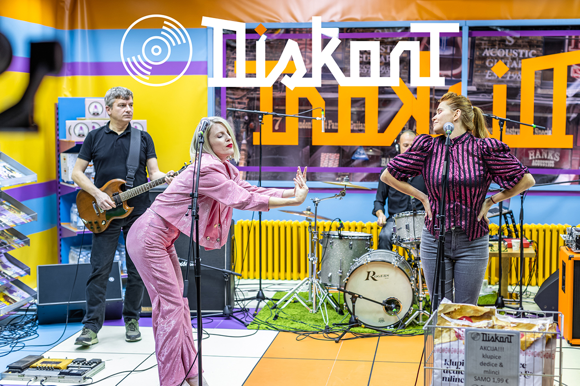 Ida Prester i Lollobrigida u Diskontu